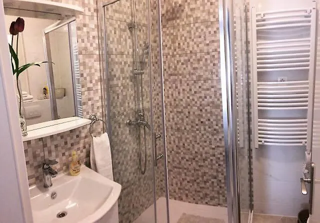 Bella Elia Apartament