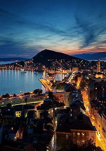 Bella Elia Apartament